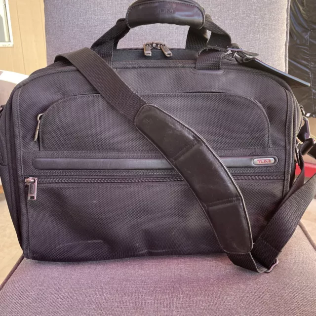 TUMI Alpha FXT Nylon 18" Boarding Tote Bag / Business Duffle Carry-On ~22154 Blk