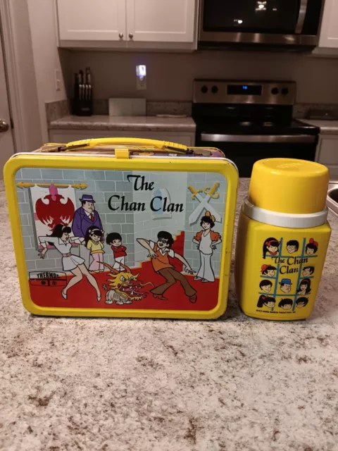 1973 The Chan Clan Lunch Box & Thermos * Vintage *  Lunchbox tin kit pail NICE