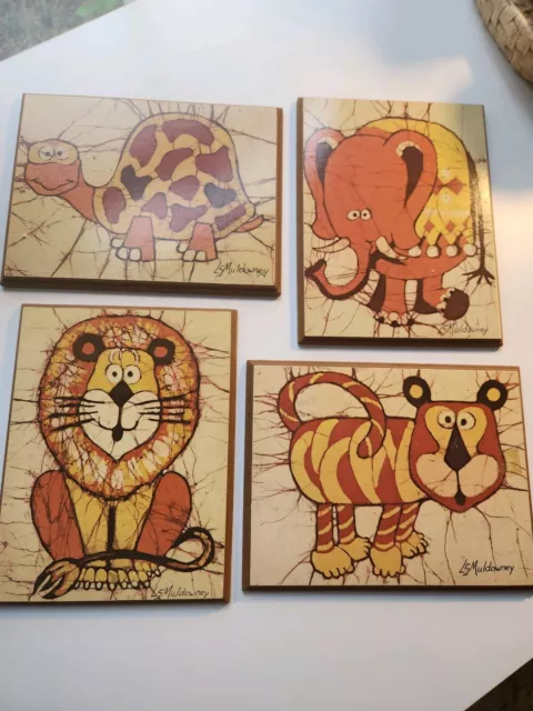 Set Of 4 Vintage LS Muldowney Wall Plaques Lion Elephant Tiger Turtle