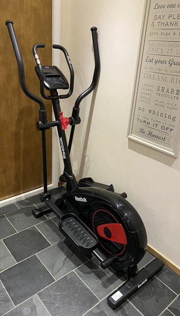 NEW REEBOK GX40S One Electronic Cross Trainer Machine Exercise