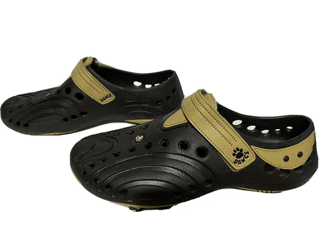 dawgs slip on sandals with straps