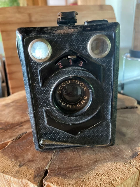Vintage Cameras Collection: Lumière Scoutbox, Early Model (1934