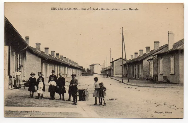 NEUVES MAISONS - Meurthe & Moselle - CPA 54 - Rue d' Epinal vers Messein Cités