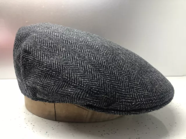 Mens 100% pure wool Grey Herringbone tweed flat cap size 7 1/2 -61cm
