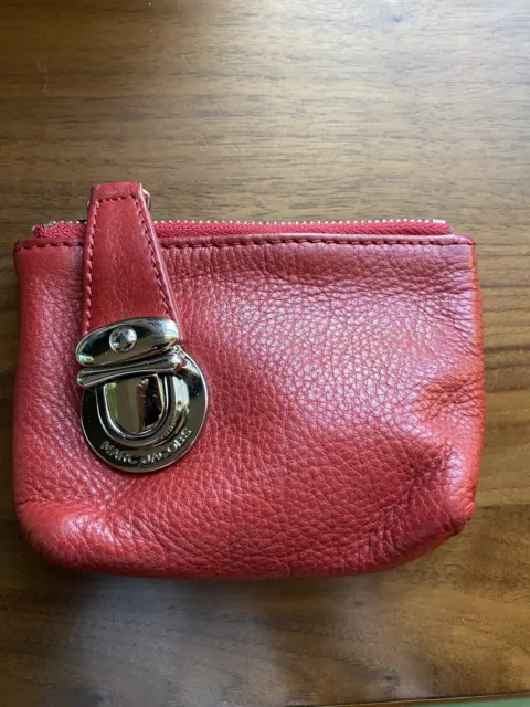 MARC JACOBS RED LEATHER  PUSH BUTTON LOCK CHANGE/COIN PURSE Pre-owned Silver