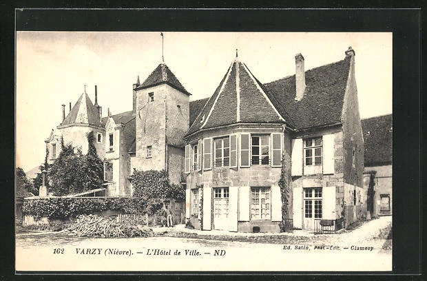 CPA Varzy, L´Hotel de Ville