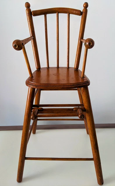 Ancienne Belle Chaise Haute en Bois pour poupée / Époque 1900'