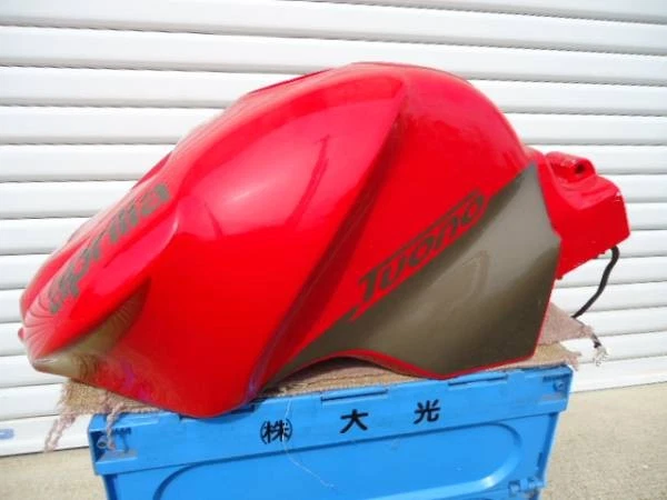 Fuel Tanks, Air Intake & Fuel Delivery, Motorcycle & Scooter Parts
