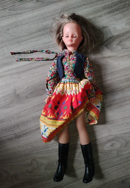 Poupée Bella Vintage – 38 Cm – Robe D'origine – État D'usage