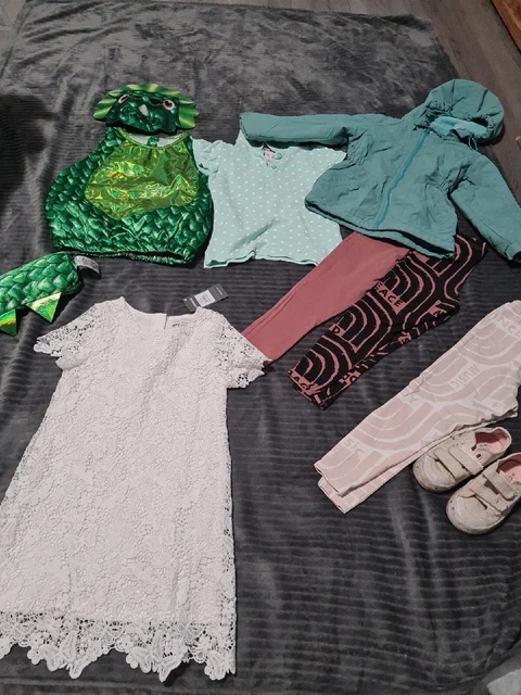 Girls bundle of clothes Ages 2-3  years  3-4