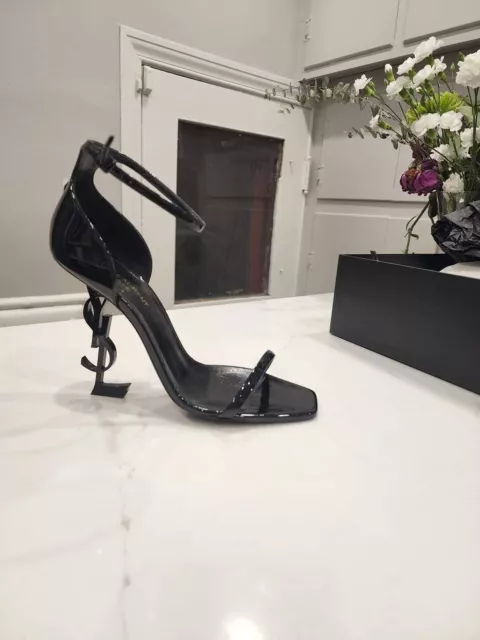 Saint Laurent Opyum 110 YSL Heel Size 40 Black