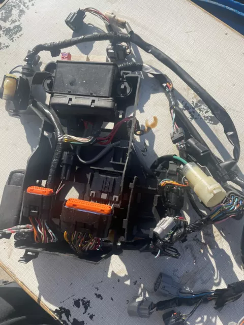 FAISCEAU ELECTRIQUE pour df 50 cv suzuki 4 tps. DE 2012