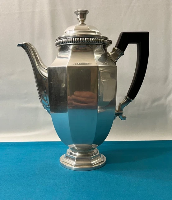 Collection Christofle Gallia Vers 1930 Une cafetière