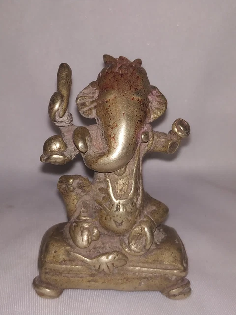 Een stenen sculptuur van Lakshmi, India, 13/15e eeuw - Rob Michiels