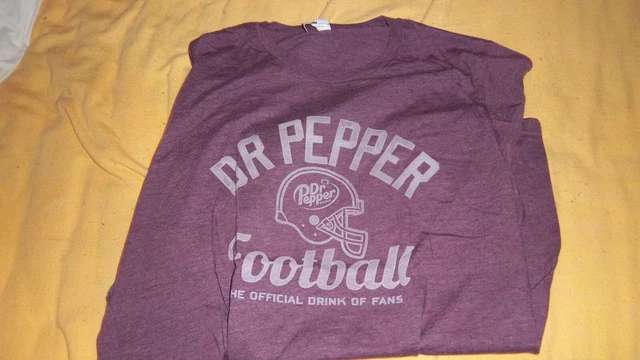 *DR PEPPER FOOTBALL* Printed *T SHIRT* NEW Size 2XL "THE OFFICIAL DRINK OF FANS"