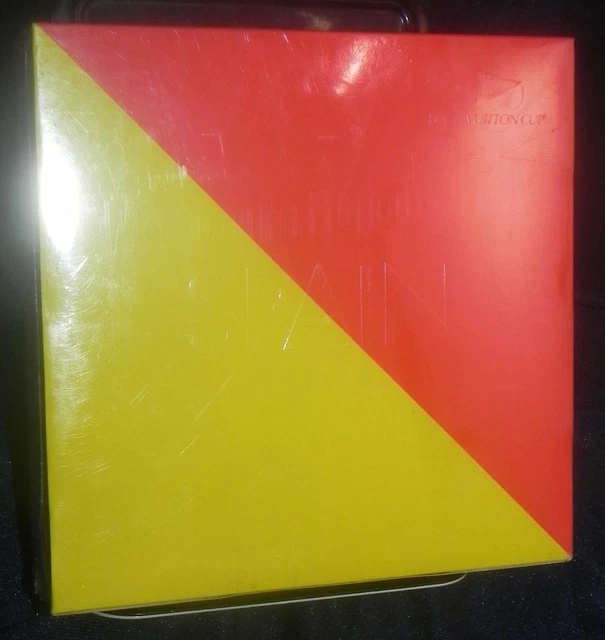 LOUIS VUITTON VISIONAIRE 30 Visionaire THE GAME Spain