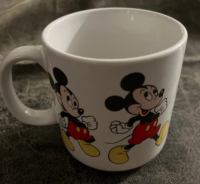 DISNEYLAND DISNEY’S MICKEY MOUSE Clear Etched Glass Mug Cup Coffee Tea