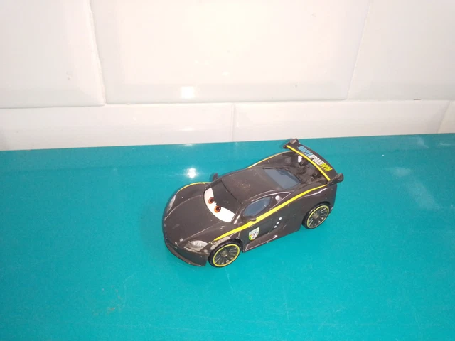 BAC4 Voiture métal Mattel Cars Disney Pixar lewis hamilton