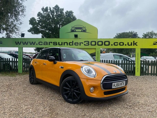 2016 MINI Hatch 1.5 COOPER 5dr Hatchback Petrol Manual