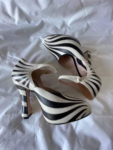 New Gucci Lesley Black Cream Leather Mary Jane Zebra Pattern Heels Pump 37 $1290 3