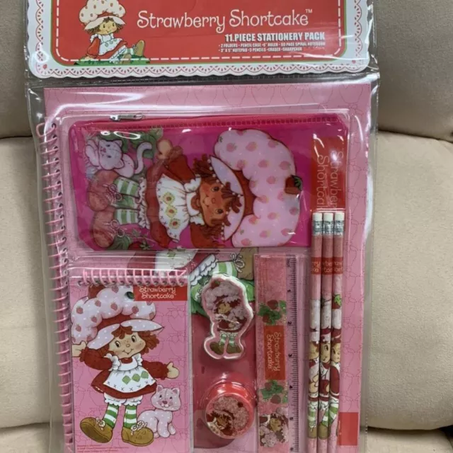 Strawberry Shortcake  11 Piece Stationery Set