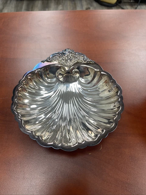 WALLACE BAROQUE VINTAGE Silverplate Shell Candy Dish 278