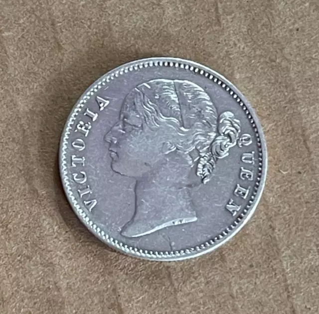 1840 India Victoria Silver Rupee In Good Condition Coin - A3