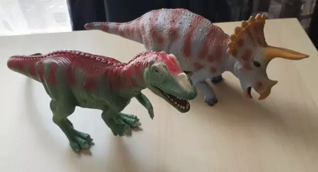 2 Early Learning Centre ELC Dinosaur Toy Figures Triceratops Ceratosaurus