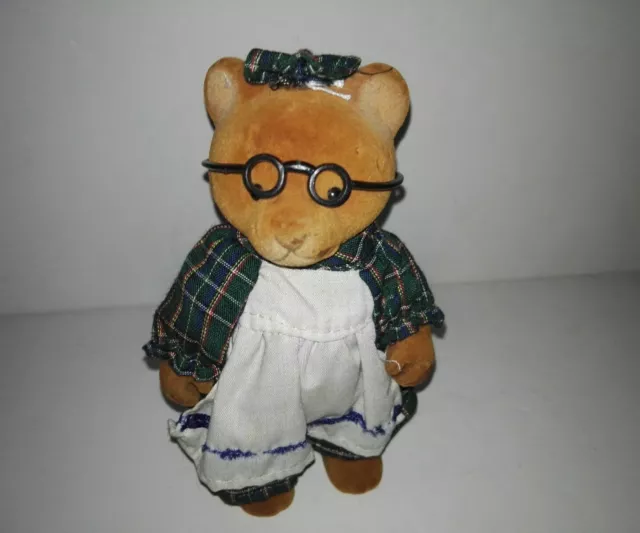 Forest Families Bear (girl)With dress and glasses (Barenwald Sylvanian Families