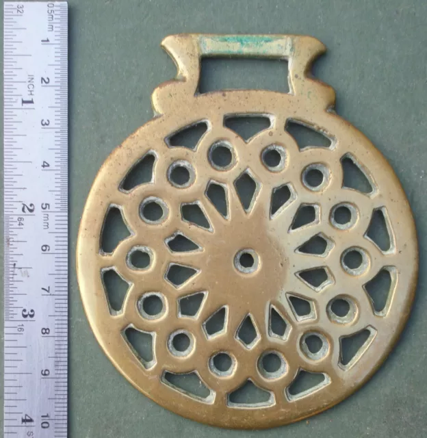Old Cast Horse Brass: Lacy Sun Design, Free P&P, Star geometric pattern