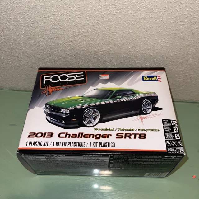 Revell 4398 1/25 Scale Foose 2013 Dodge Challenger SRT8 Plastic Model Kit