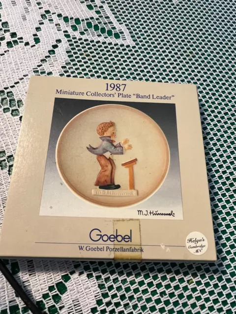Goebel M.J. Hummel Miniature Collectors Plate 1987 "Band Leader" w/ Box