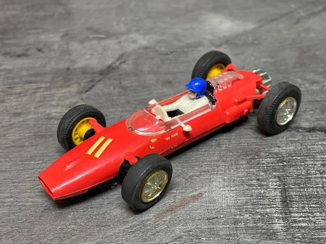 Voiture Scalextric Cooper C81 – Occasion – Bon état