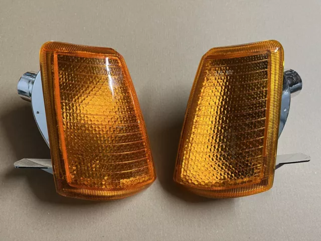 Paire 2 X Clignotants avant gauche Droite Orange Peugeot 205 neuf