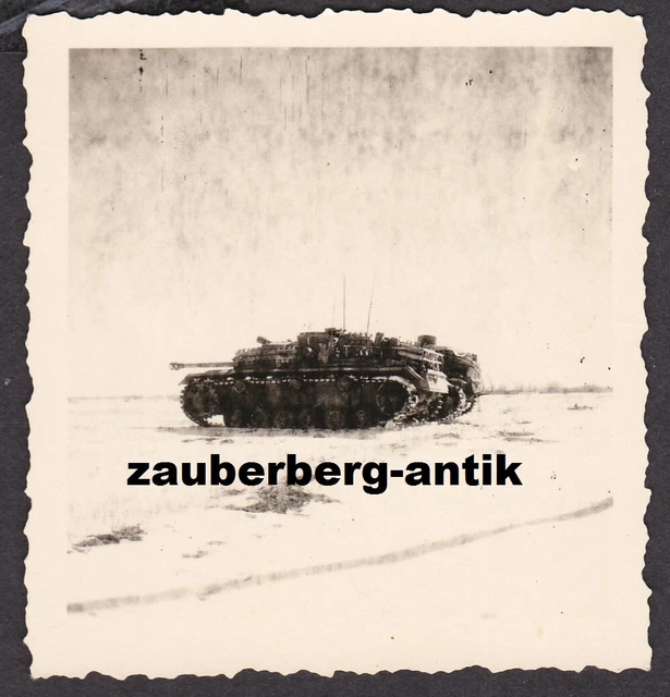 FOTO WEHRMACHT STURMGESCHÜTZ Stug III Langrohr mit Antenne Funk WK2 WW2 ...