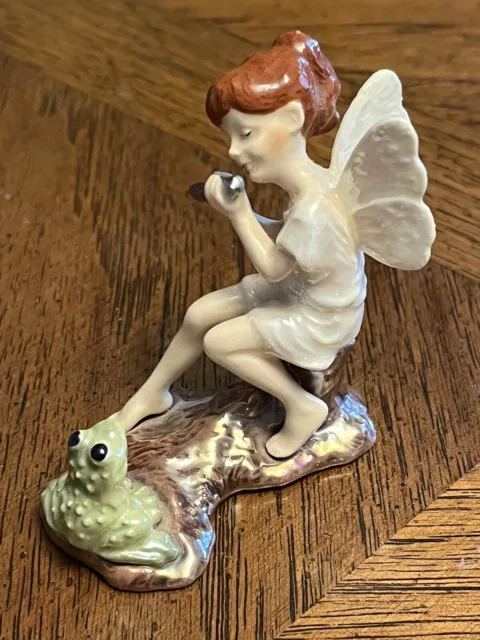 Hagen Renaker Specialty Fairy Playing Flute w/ Frog * Repaired *