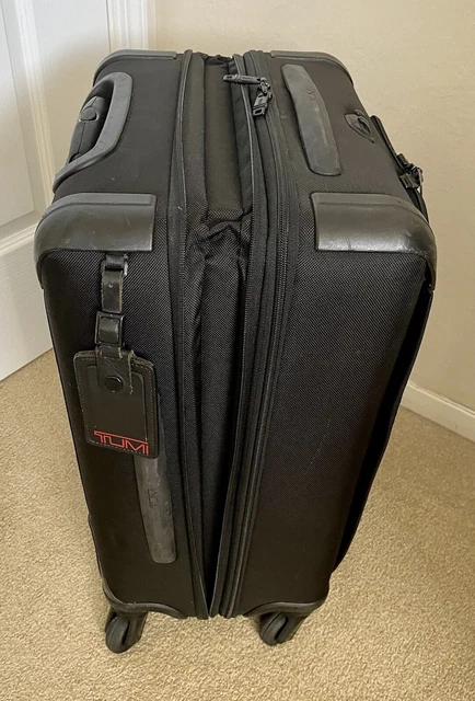 TUMI Alpha 2 Continental Expandable 4-Wheel Carry-On (Model #22061D2) Black 13
