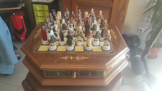 Vintage Echiquier- Jeu d'échecs en Bois-marquetterie,  wooden travel Chessboard.