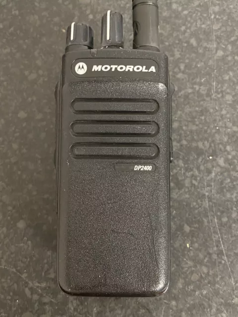 Motorola Dp2400 Uhf Dmr Radio Digitale A Due Vie - Venditore Uk 