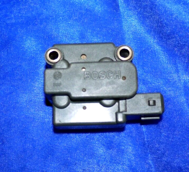 Original Bosch 0438120112 LLM Luftmengenmesser Mengenteiler Audi 80/90
