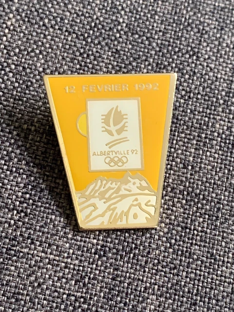 Lot De 9 Pin's Yoplait - Jeux Olympiques Albertville 1992 (sports D'hiver)