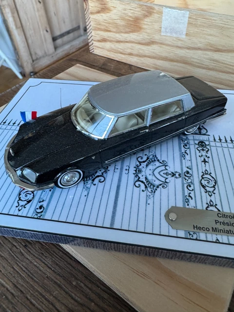 AU842 AUTOMANY 1/43 Citroën DS Présidentielle 1967 De Gaulle - Kit Monté Résine