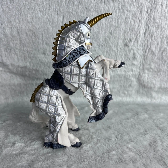 PAPO FANTASY WORLD Weapon Master Unicorn Horse Toy Figure Medieval