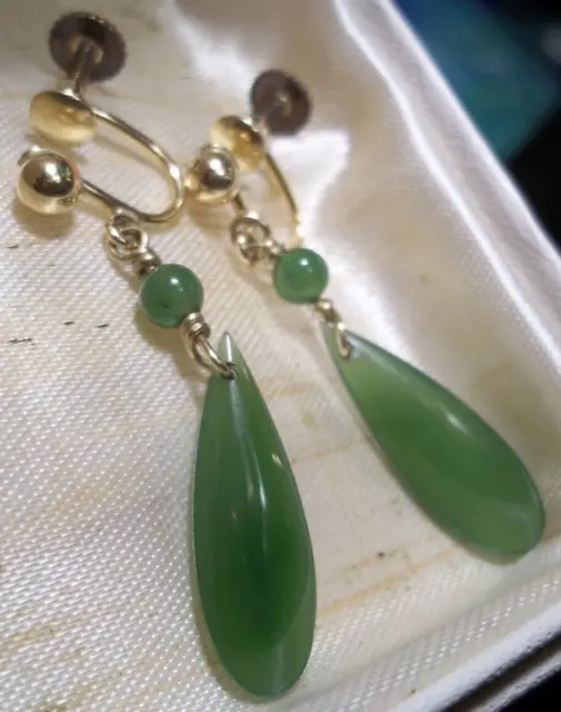 NR vintage tear drop EARRINGS Antique Victorian Edwardian jade green BEAD gem