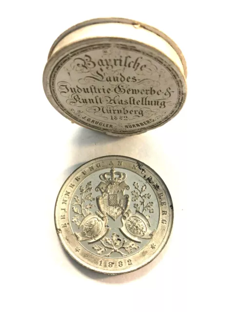 Nürnberg, Sn-Medaille 1882, 1. Landes-Industrie-Gewerbe-Kunstausstellung, Dose!