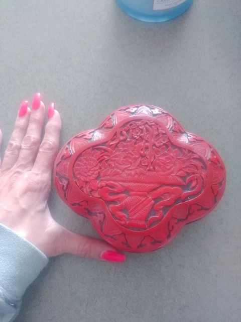 ANTIQUE ASIAN CHINESE CARVED CINNABAR LACQUER QUATREFOIL LIDDED BOX W Lotus