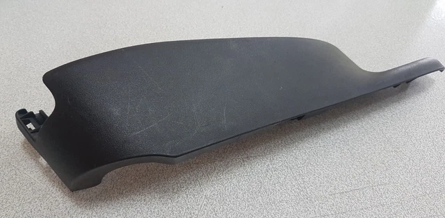 Cache-clip Plastique Pour Siège Arrière Passager Citroën C4 Grand Picasso - Réf. 159000700 - Occasion