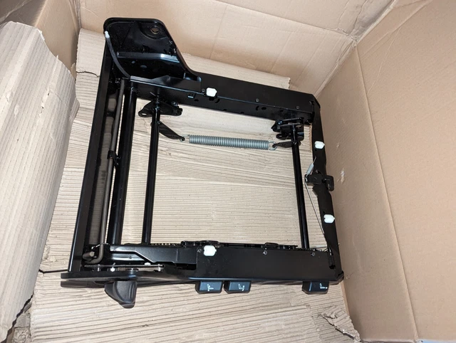 Coprisedile Pitshop24 Per Mercedes Sprinter (2016+) – Nero/grigio A Quadretti, Robusto E Lavabile, Compatibile Airbag
