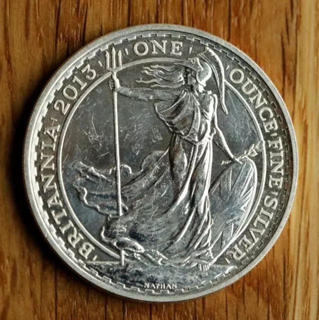 2013 Queen Elizabeth II Silver BRITANNIA 1oz Coin Royal Mint Bullion in capsule