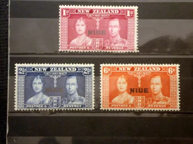 Niue 1937 KGVI Coronation set MNH. (B4903)